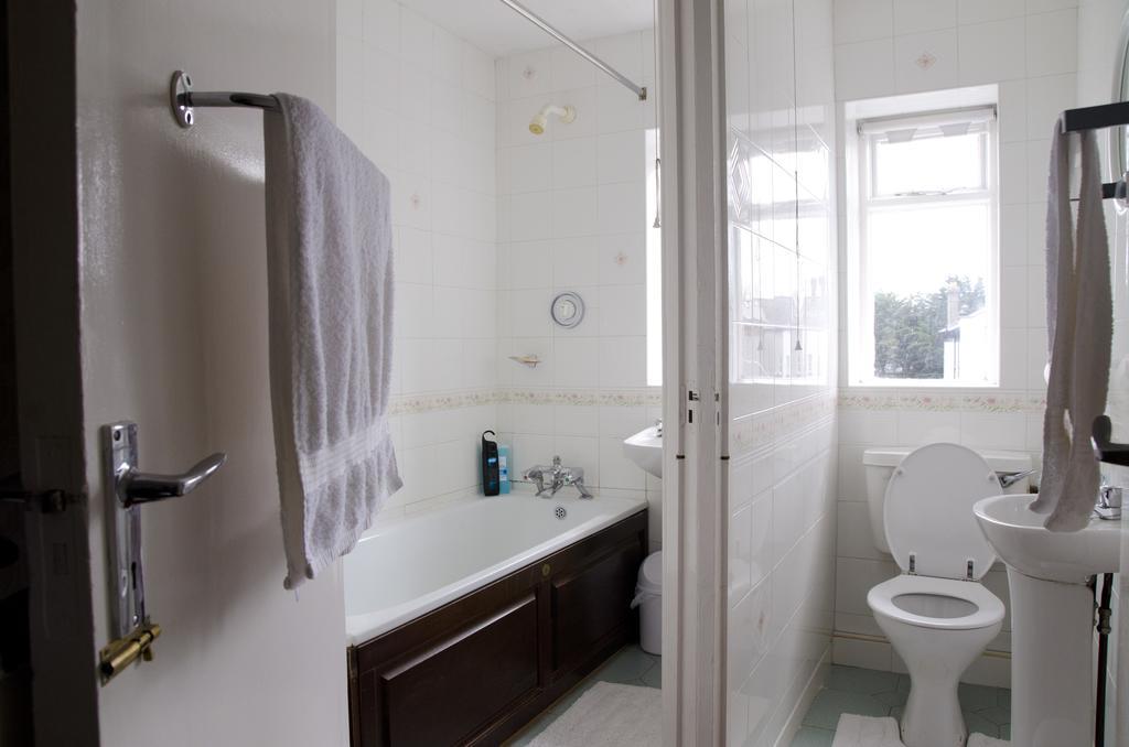 St. Judes B&B Dublin Phòng bức ảnh