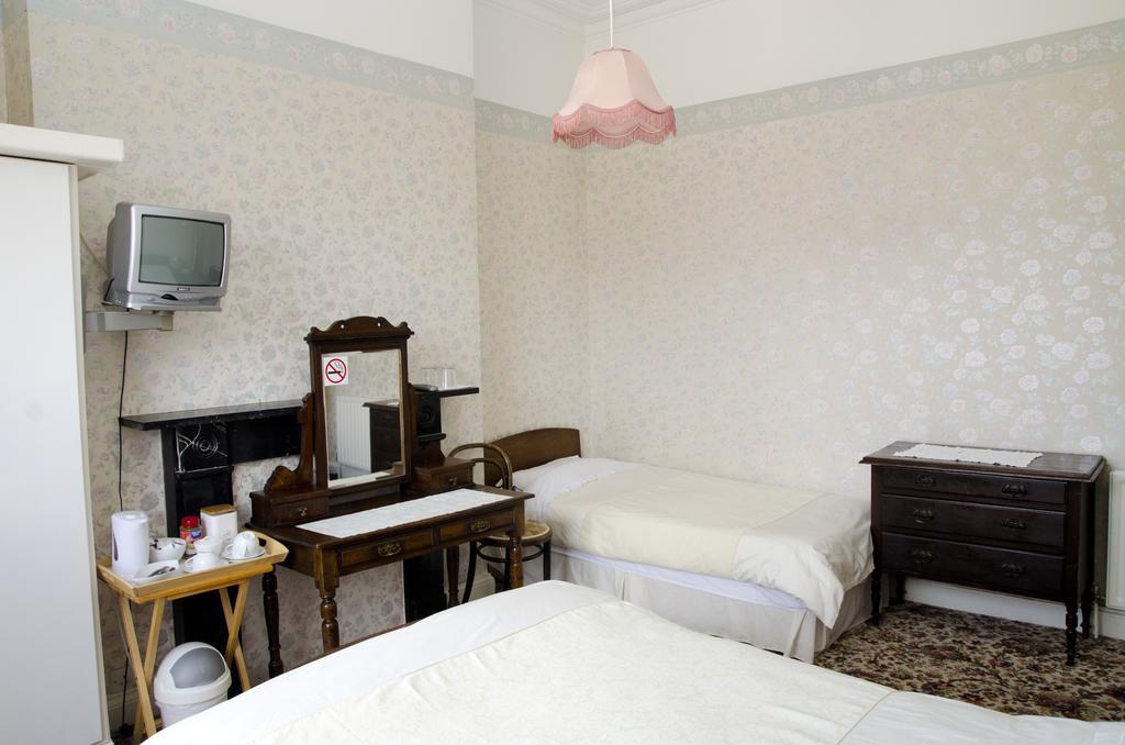 St. Judes B&B Dublin Phòng bức ảnh